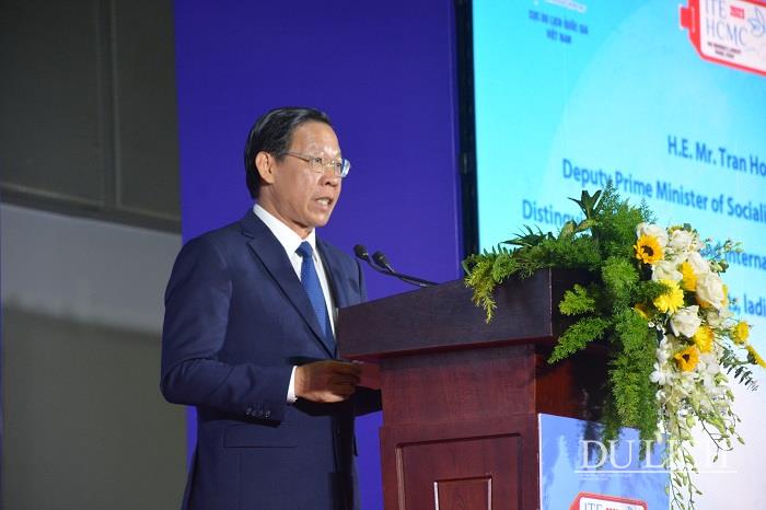  Ông Phan Văn Mãi - Chủ tịch UBND TP.  Hồ Chí Minh phát biểu khai mạc